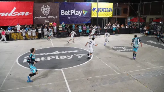 GOLAZO KEVIN LA 24
